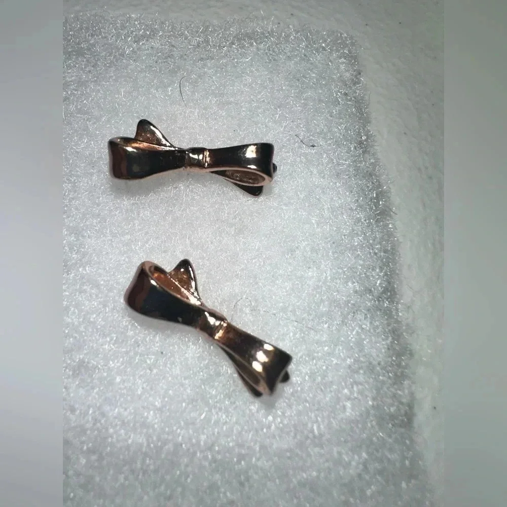 Genuine Vintage Kate Spade Gold Tone Bow Stud Earring